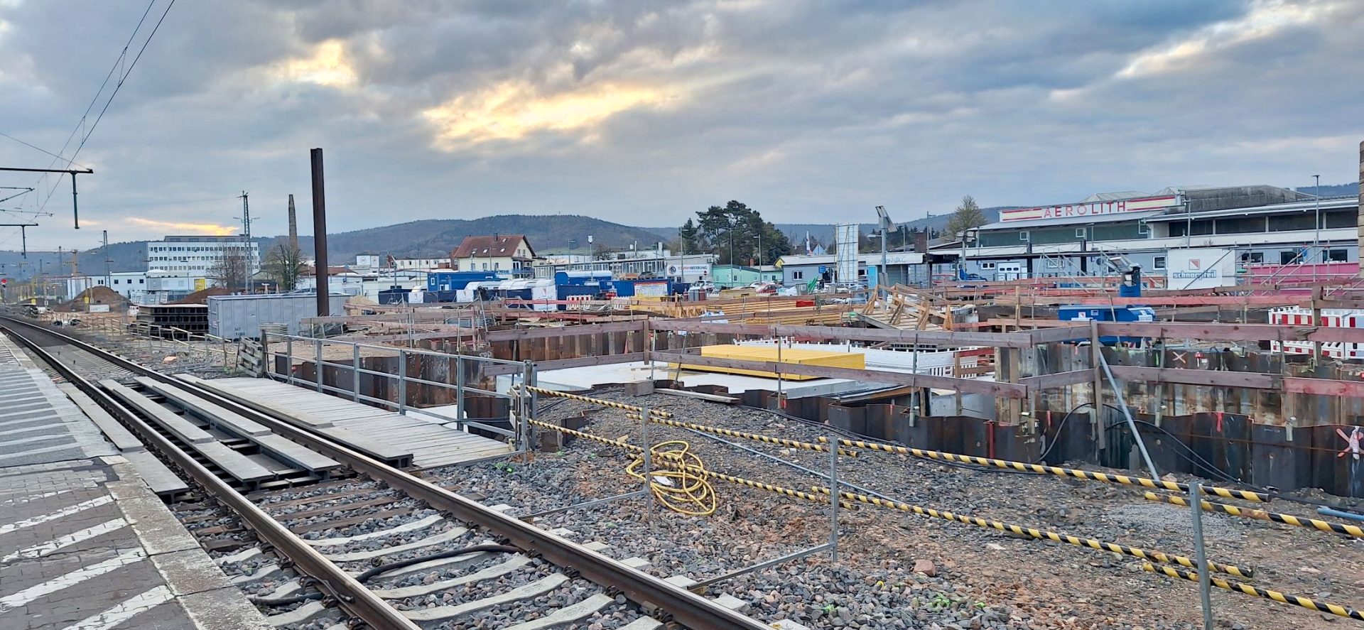 Umfangreiche Bauarbeiten an den Gleisen im Bahnhof Gelnhausen.