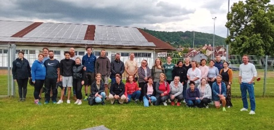 Gruppenbild der Eltern und des Kita-Teams.