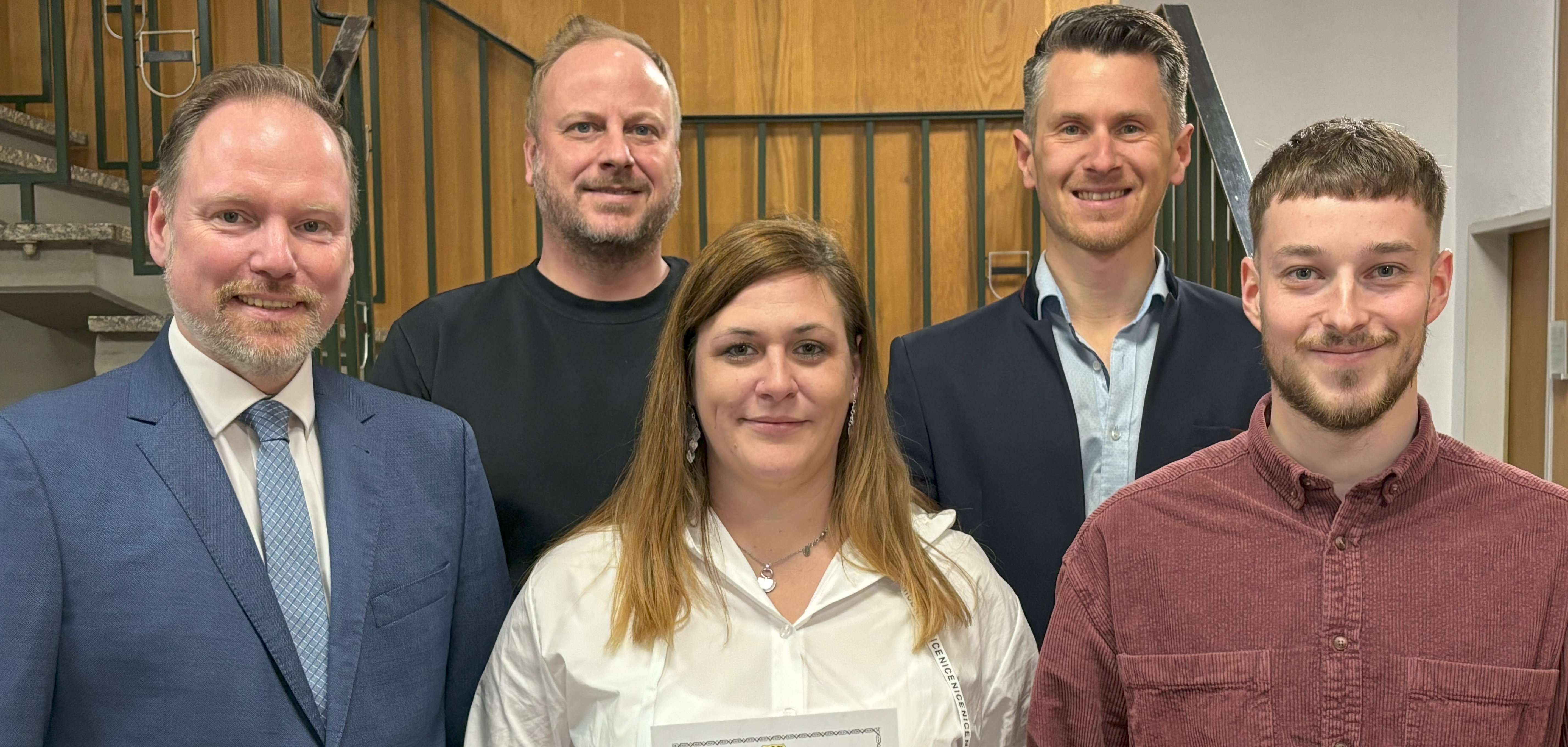 Die neuen Standesbeamten mit ihren Vorgesetzten.