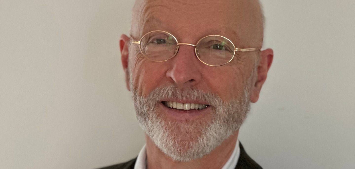 Porträtbild des Referenten Pro. Dr. Knut Görich.