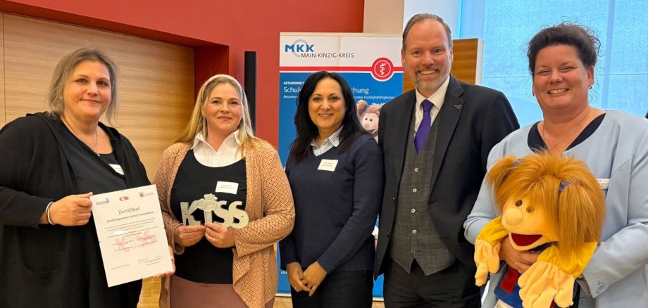 Sprachförderung Gruppenbild mit Bürgermeister Litzinger.