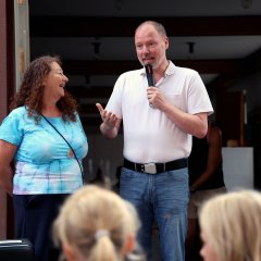 Kindersommer 2026 Bürgermeister Christian Litzinger und Teamleitung Sonja Funfack.