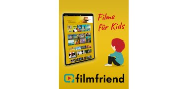 Filmcover auf Tablet mit Kinderillustration