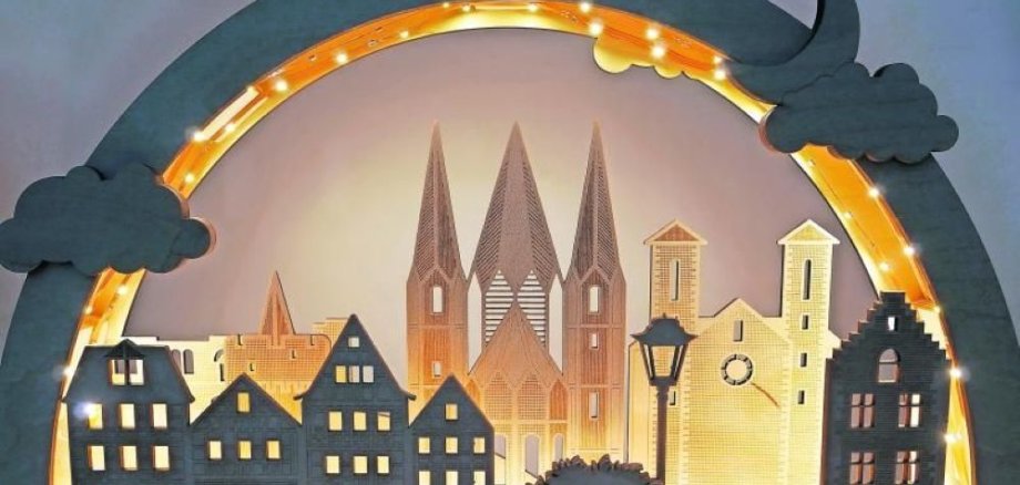 Lichterbogen Der Lichterbogen des Behindertenwerks mit Sehenswürdigkeiten aus Gelnhausen.
